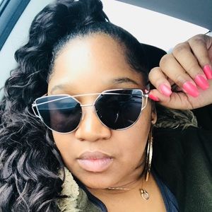 Meet your Posher, Tiffany